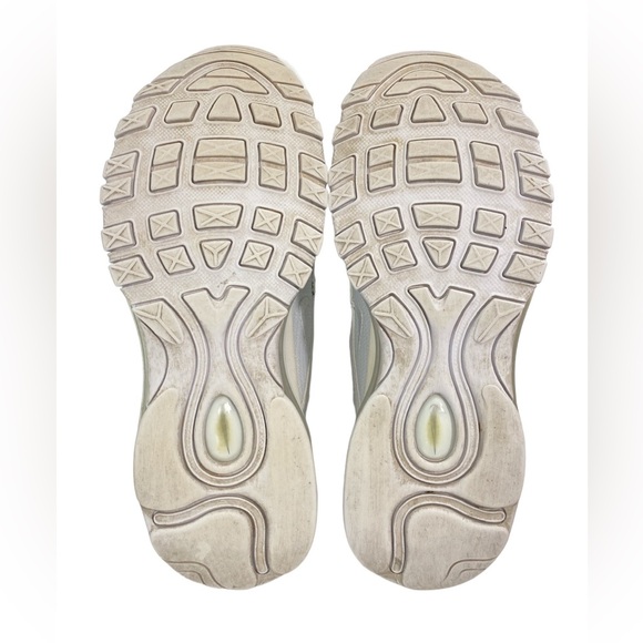 Nike Air Max 97 Triple White Sneakers - Girl/Boy Size 5.5Y - Picture 10 of 10